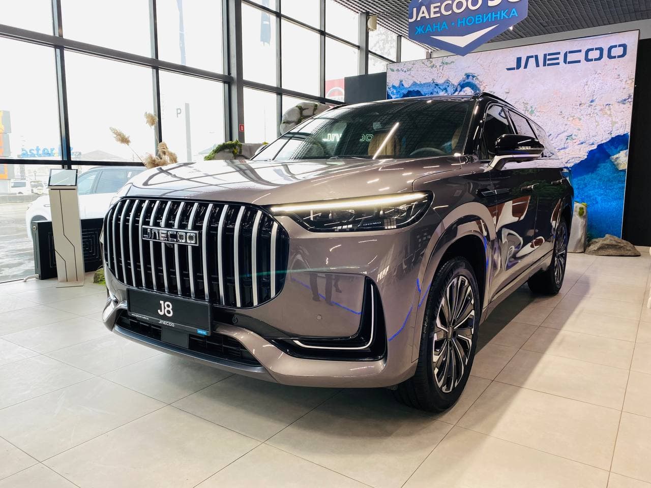 Jaecoo J8